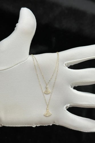 سلسال ذهب عيار 18 دورين مثلث تصميم الماس وزن 0.9 ج...