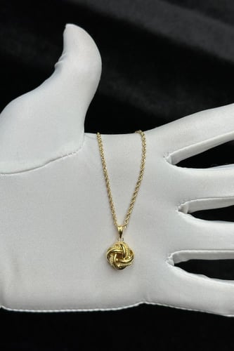 عقد مجدول مع مكرونة ذهب صافي عيار 18 وزن 1.9 جرام