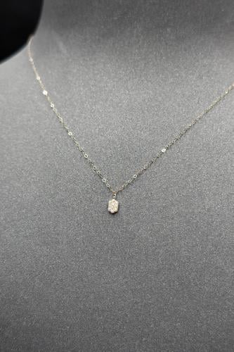 Delicate Gold necklace 18k with a refined design 0.3 g