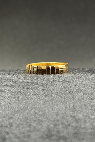 دبلة ذهب صافي عيار 21 وزن 2.7 جرام