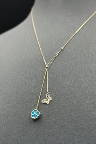 عقد وردة مع فراشة ذهب عيار 18 صدف ملون وزن من 1.2...