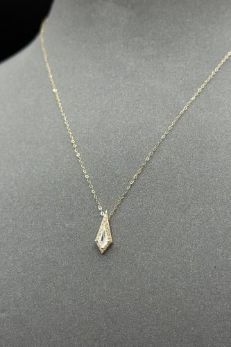 سلسال ذهب ناعم عيار 18 تصميم الماس وزن 0.6 الى 0.7...