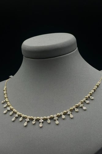 شوكر ذهب دمعات تصميم الماس بوزن 8 جرام