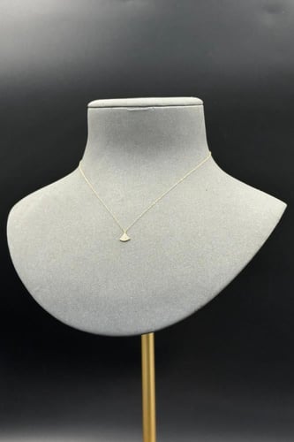 سلسال ذهب عيار ١٨ مثلث تصميم الماس وزن 0.4 جرام