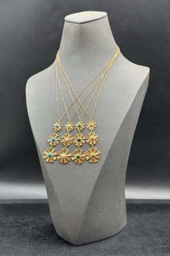 عقد رموش ذهب نازل ثلاثي ( عدة الوان ) عيار 21 وزن...