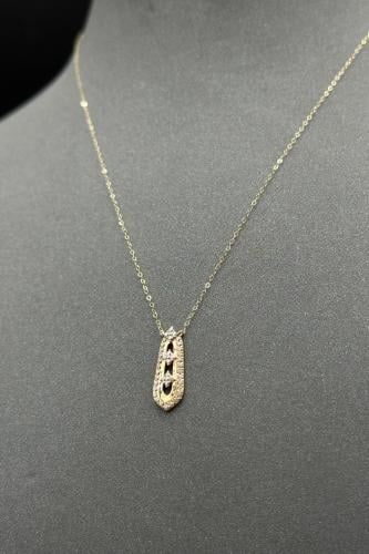 عقد ذهب ناعم عيار 18 بتصميم الماس وزن 0.8 جرام