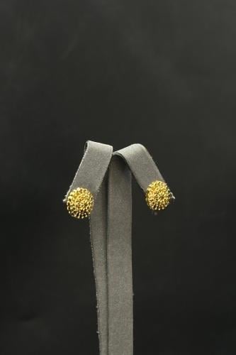 Gold Earring for Ladies 21K with an italian design 1-1.1 g