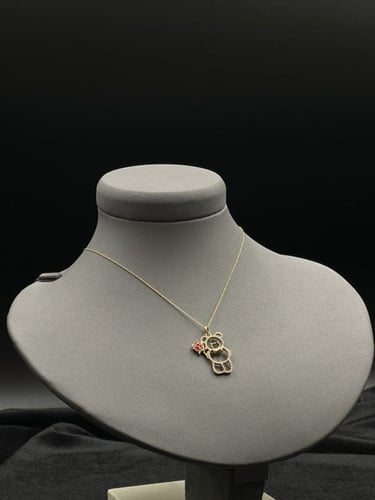 عقد الماس فخم بتصميم دب مميز لأطلالة انيقة