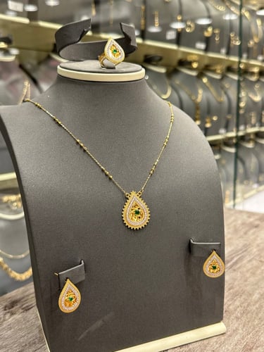طقم ذهب بحريني فخم عيار 21 لأطلالة جذابة وساحرة