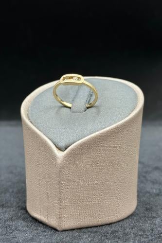 خاتم ذهب عيار 18 بتصميم الماسي مستطيل وزن 2.3 الى...