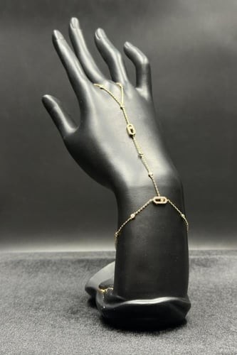 كف مستطيل ذهب تصميم الماس عيار 18 وزن 4.3 جرام