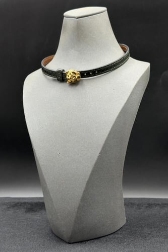 مخنق تايجر ذهب تصميم الماس عيار 18 وزن من 3.63 الى...