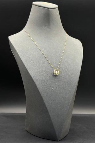 عقد الماس وزن الذهب : 2.43 جرام وزن الألماس : 1.0...