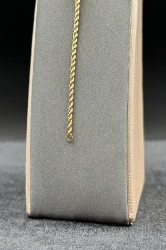 اسوارة ذهب مع لؤلؤ عيار 18 وزن الذهب من 1.16 الى 1...