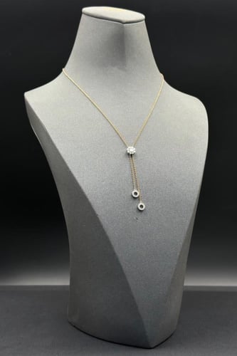 عقد الماس وزن الذهب : 2.94 جرام وزن الألماس : 0.4...