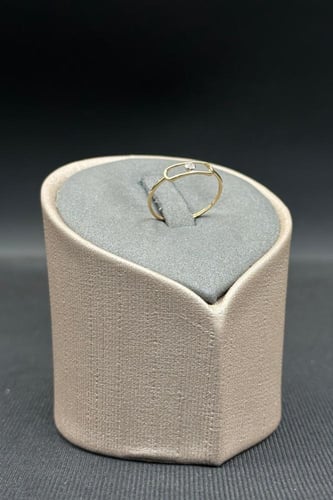 خاتم ذهب ناعم عيار 18 مستطيل تصميم الماسي وزن من 0...