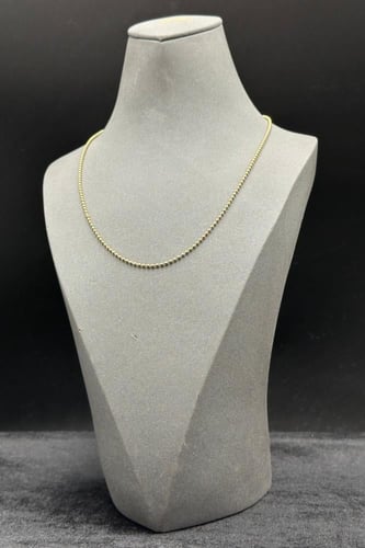 عقد ذهب عيار 18 بتصميم كرات وزن من 5.3 الى 5.4 جرا...