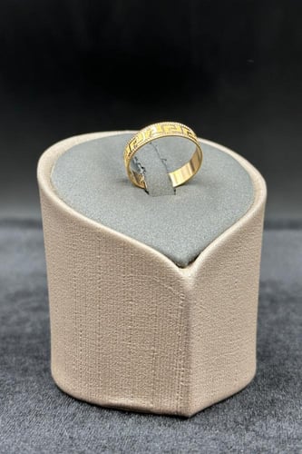 دبلة ذهب صافي عيار 21 وزن من 1.6 الى 1.7 جرام