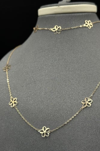 طقم ذهب زهرة ذهب صافي عيار 18 وزن من 1.3 الى 1.4 ج...