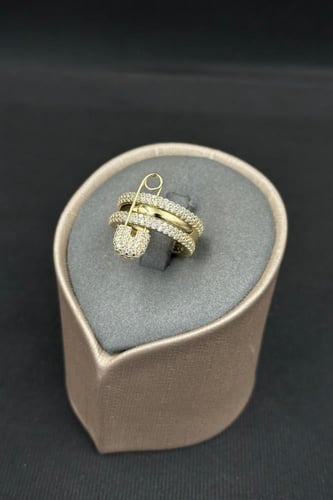 دبلة مشبك ذهب تصميم الماس عيار 18 وزن 5.6 جرام