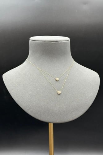 سلسال ذهب عيار 18 دورين فلورا تصميم الماس وزن من 0...