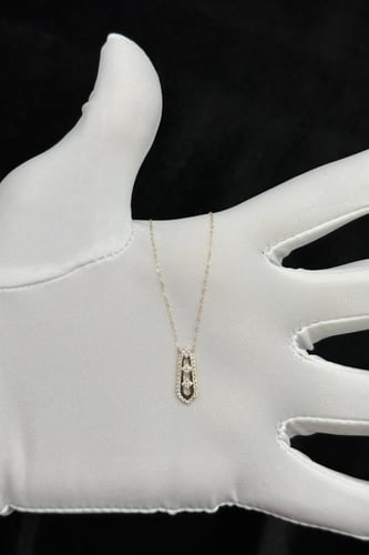 عقد ذهب ناعم عيار 18 بتصميم الماس وزن 0.8 جرام