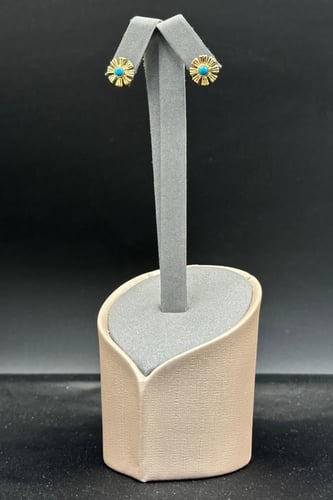 حلق رموش ذهب متعدد الألوان عيار 21 وزن من 1.2 الى...