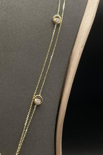 شال ذهب عيار 18 وردة بتصميم الماسي فخم 19 جرام