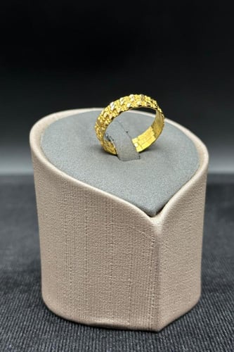 دبلة مرامي ذهب صافي عيار 21 وزن من 4.4 الى 5.1 جرا...