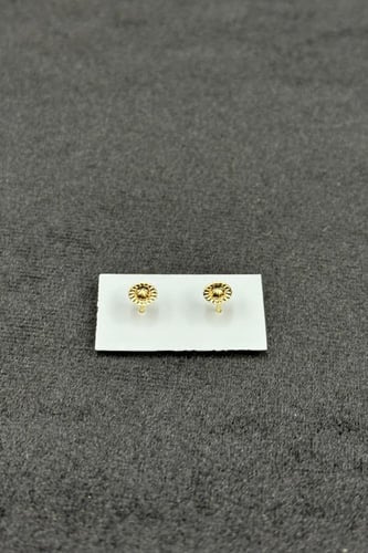 حلق ذهب طبي للاطفال بتصميم طولي عيار 18 بوزن 0.3 ج...