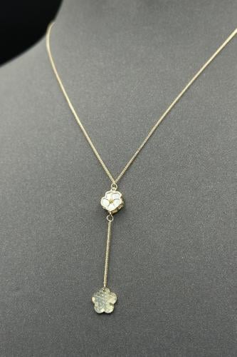 عقد وردتين ذهب مع صدف ملون عيار 18 وزن من 1.2 الى...