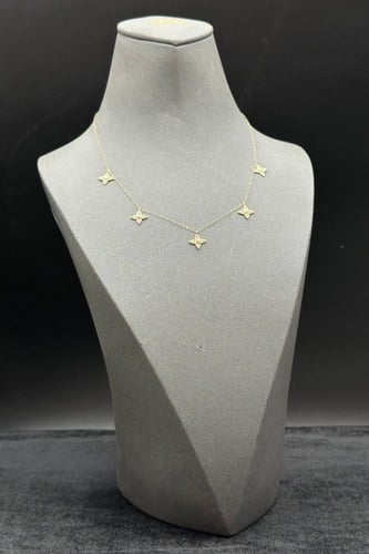 شوكر نجمات ذهب تصميم الماس عيار 18 وزن من 1.4 الى...