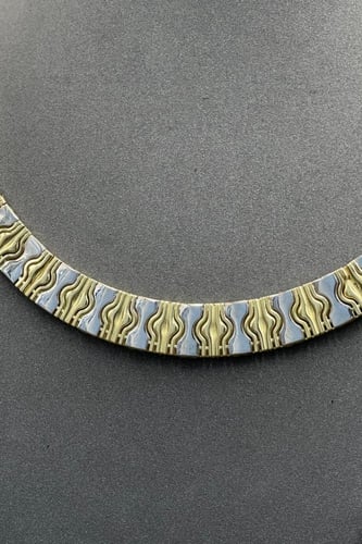 طقم ذهب ايطالي عيار 18 وزن 25.3 الى 25.4 جرام