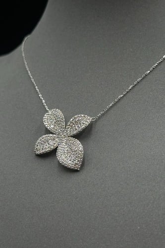 عقد ذهب بتصميم وردة الماسي فخم- بحجم كبير - ذهب عي...