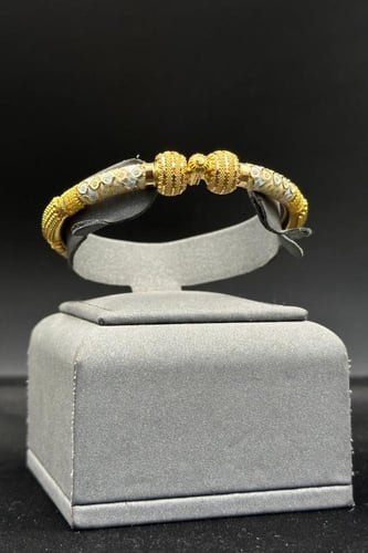 اسوارة ذهب تصميم هندي عيار 21 وزن 23.6 جرام