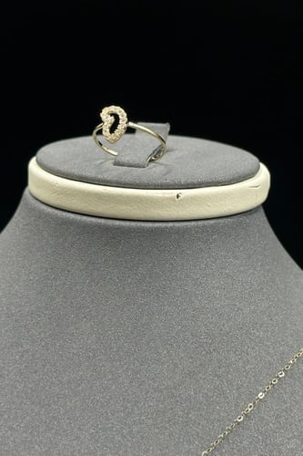 طقم اطفال شكل فراشة ذهب تصميم الماس