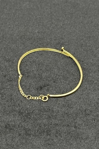 اسوارة اطفال مسمار ذهب صافي عيار 18 وزن 2.9 جرام