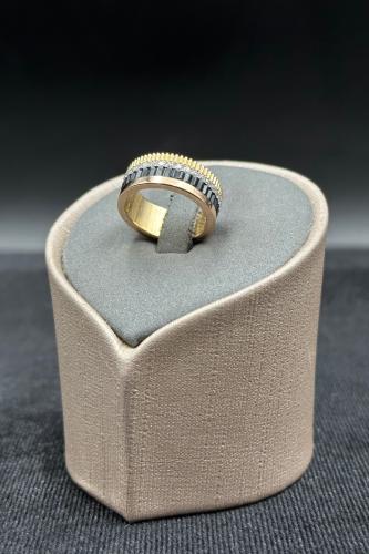 دبلة ذهب تصميم الماس عيار 18 وزن من 5.2 الى 7.2 جر...