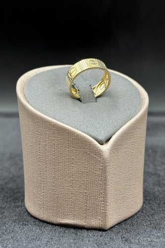 دبلة ذهب صافي ايطالي عيار 18 وزن من 1.6 الى 1.7 جر...