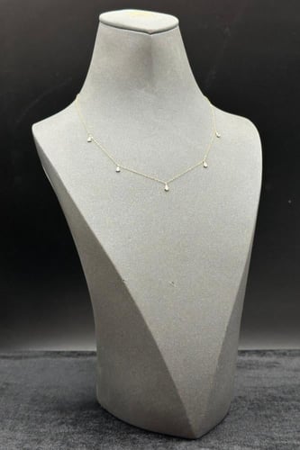 شوكر ذهب تصميم الماس عيار 18 وزن 0.6 جرام