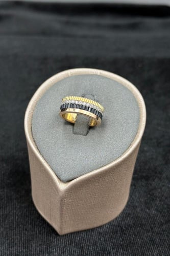 دبلة ذهب تصميم الماس عيار 18 وزن من 5.2 الى 7.2 جر...