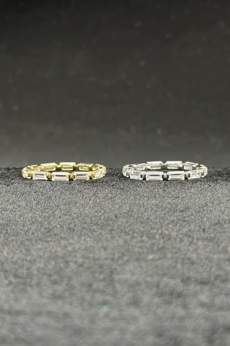 دبلة باقيت ذهب تصميم الماس عيار 18 وزن من 1.5 ال 1...