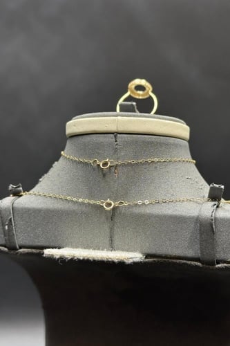 طقم دائري ذهب تصميم الماس عيار 18 وزن من 6.3 الى 6...