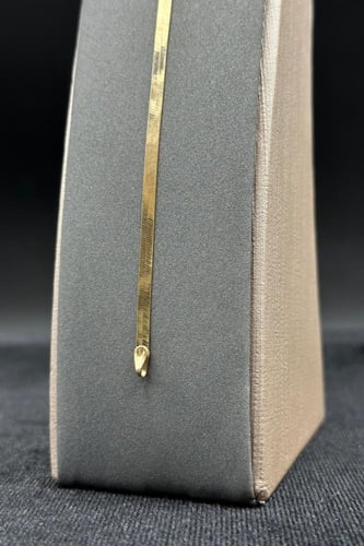 اسواره فلات ذهب صافي عيار 18 وزن 3 جرام