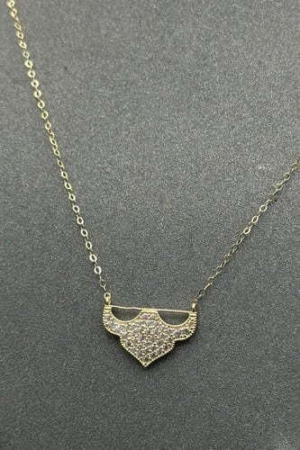 طقم أطفال ذهب تصميم الماس عيار 18 وزن من 1.9 الى 2...