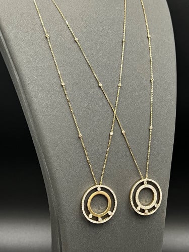 شال دائري ذهب عيار 18 ايطالي بتصميم الماس وزن 9.8...