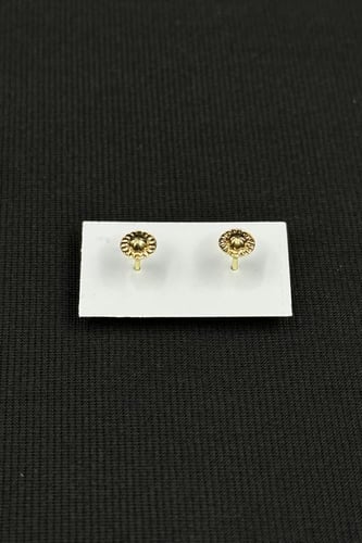 حلق طبي نجمة ذهب تصميم الماس عيار 18