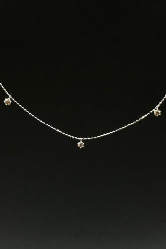 عقد الماس وزن الذهب : 1.42 جرام وزن الألماس : 0.3...