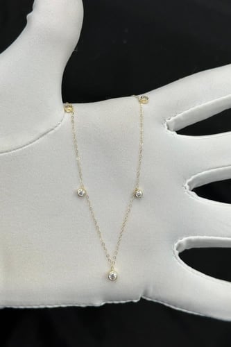 تشوكر سولتيرات ذهب تصميم الماس عيار 18 وزن 1 جرام