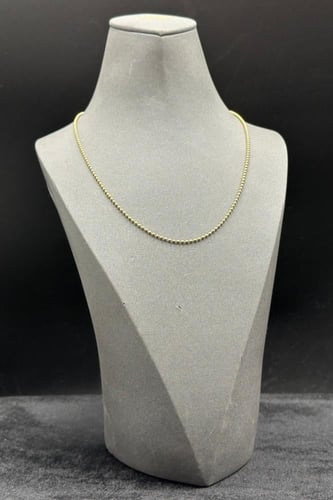 عقد ذهب عيار 18 بتصميم كرات وزن من 5.3 الى 5.4 جرا...